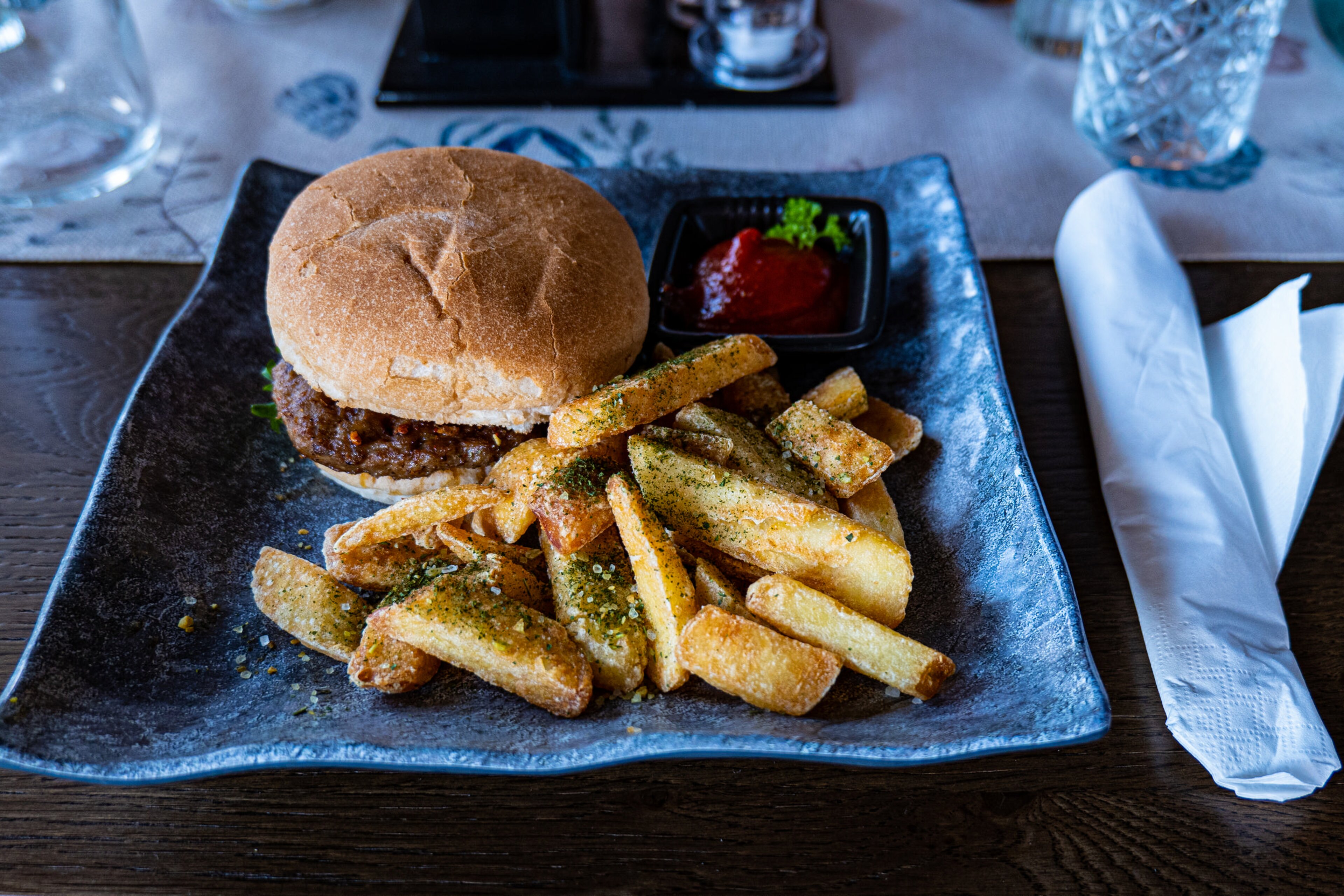 Dyfjordbua - Visit Nordkyn